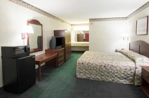 Americas Best Value Inn - Декейтер Экстерьер фото